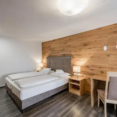 Zum Gourmet Hotel Seefeld in Tirol