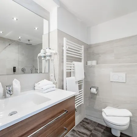 ホテル Zum Gourmet ゼーフェルト・イン・チロル