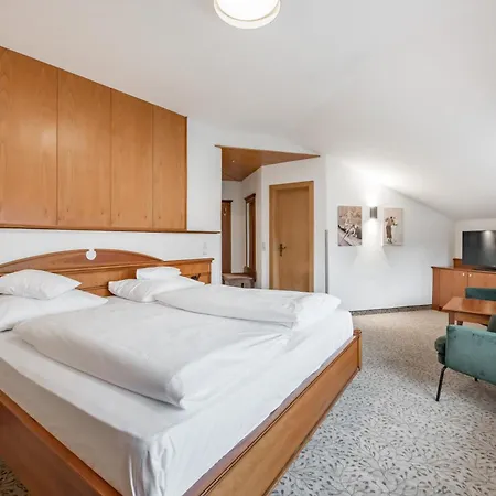 ホテル Zum Gourmet 4*