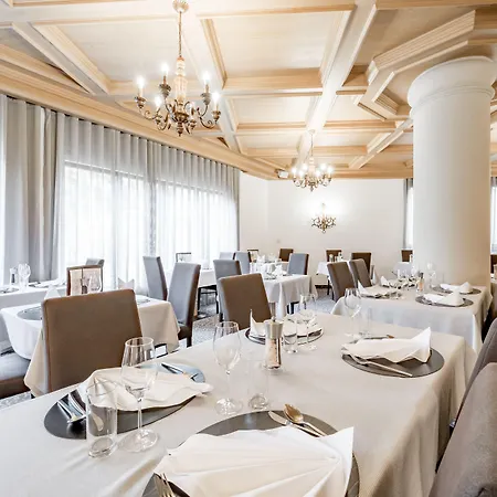מלון Zum Gourmet 4*